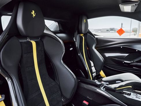 Used 2023 Ferrari 296 GTB RWD image 48