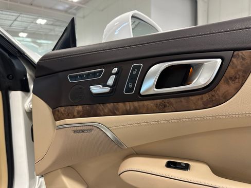 Used 2016 Mercedes-Benz SL 550 image 47