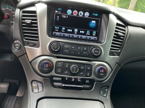 Used 2018 Chevrolet Tahoe Premier w/ RST 6.2L Performance Edition AWD/4WD image 17