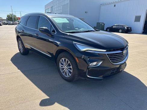 Used 2023 Buick Enclave Essence FWD image 1