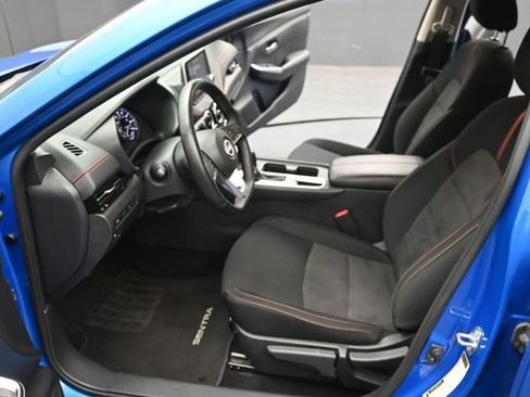 Used 2025 Nissan Sentra SR FWD image 25