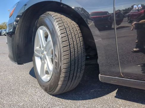 Used 2024 Chevrolet Malibu LT image 36