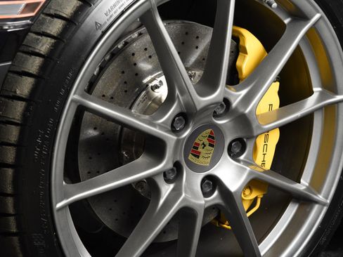 Used 2016 Porsche Boxster Spyder RWD image 23
