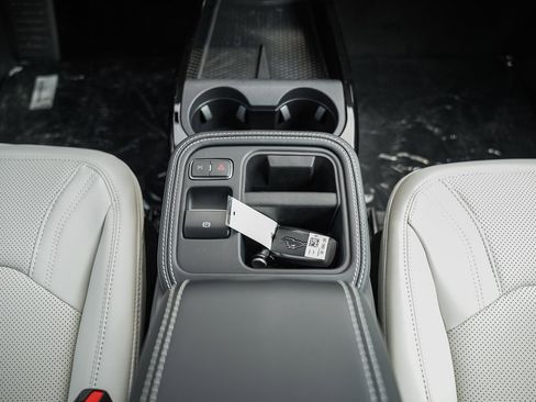 New 2025 Ford Mustang Mach-E Premium image 31