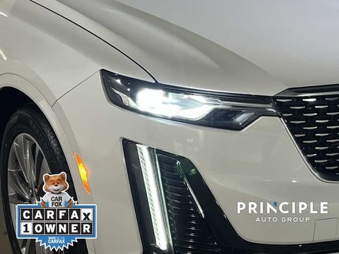 Used 2024 Cadillac XT6 Premium Luxury image 9