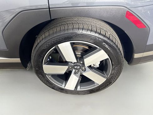 Used 2024 Hyundai Santa Fe Limited FWD image 32
