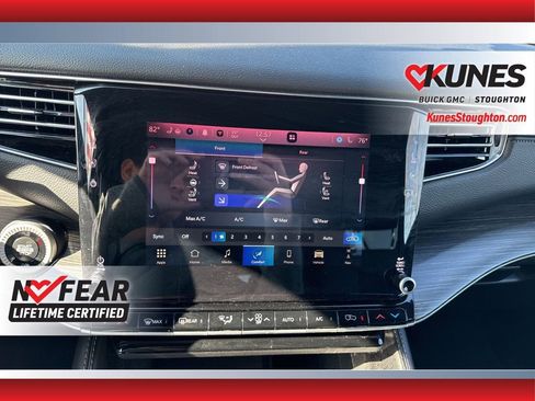 Used 2024 Jeep Wagoneer Series III AWD/4WD image 21