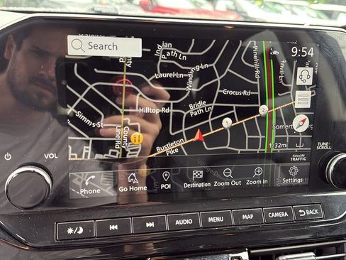 Certified 2024 Nissan Pathfinder SL image 15