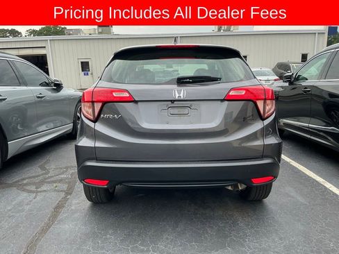Used 2017 Honda HR-V LX image 3