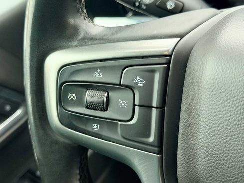 Used 2024 Chevrolet Silverado 3500 LT image 25