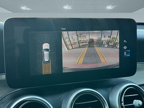 Used 2021 Mercedes-Benz GLC 300 GLC 300 image 23