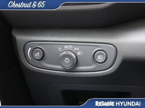 Used 2022 Chevrolet TrailBlazer LT FWD image 31