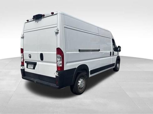 Used 2023 RAM ProMaster 2500 w/ Convenience Group FWD image 11