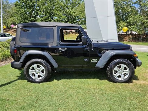 Used 2021 Jeep Wrangler Sport S image 10