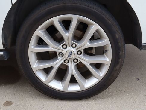 Used 2021 Ford Expedition Max Limited RWD image 30