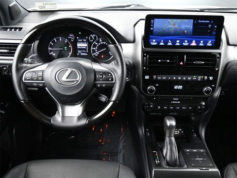 Used 2023 Lexus GX 460 Premium w/ Premium Plus Package image 7