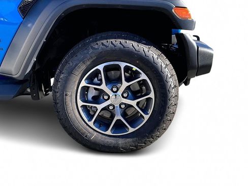 Certified 2024 Jeep Wrangler Sport image 31