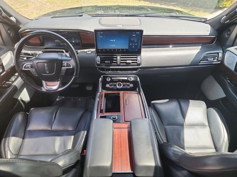 Used 2022 Lincoln Navigator L Reserve image 15