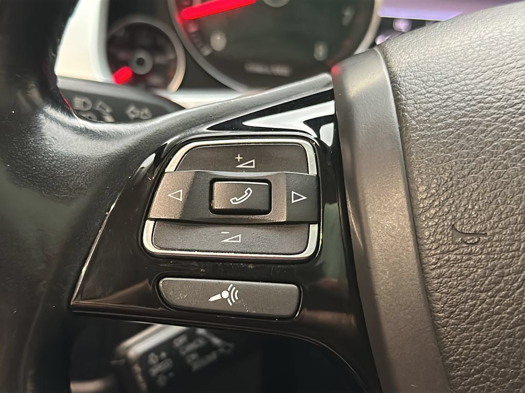 Used 2015 Volkswagen Touareg VR6 AWD/4WD image 28