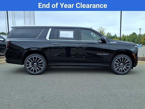 New 2025 Chevrolet Suburban High Country image 33