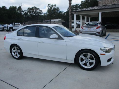 Used 2013 BMW 328i Sedan RWD image 16