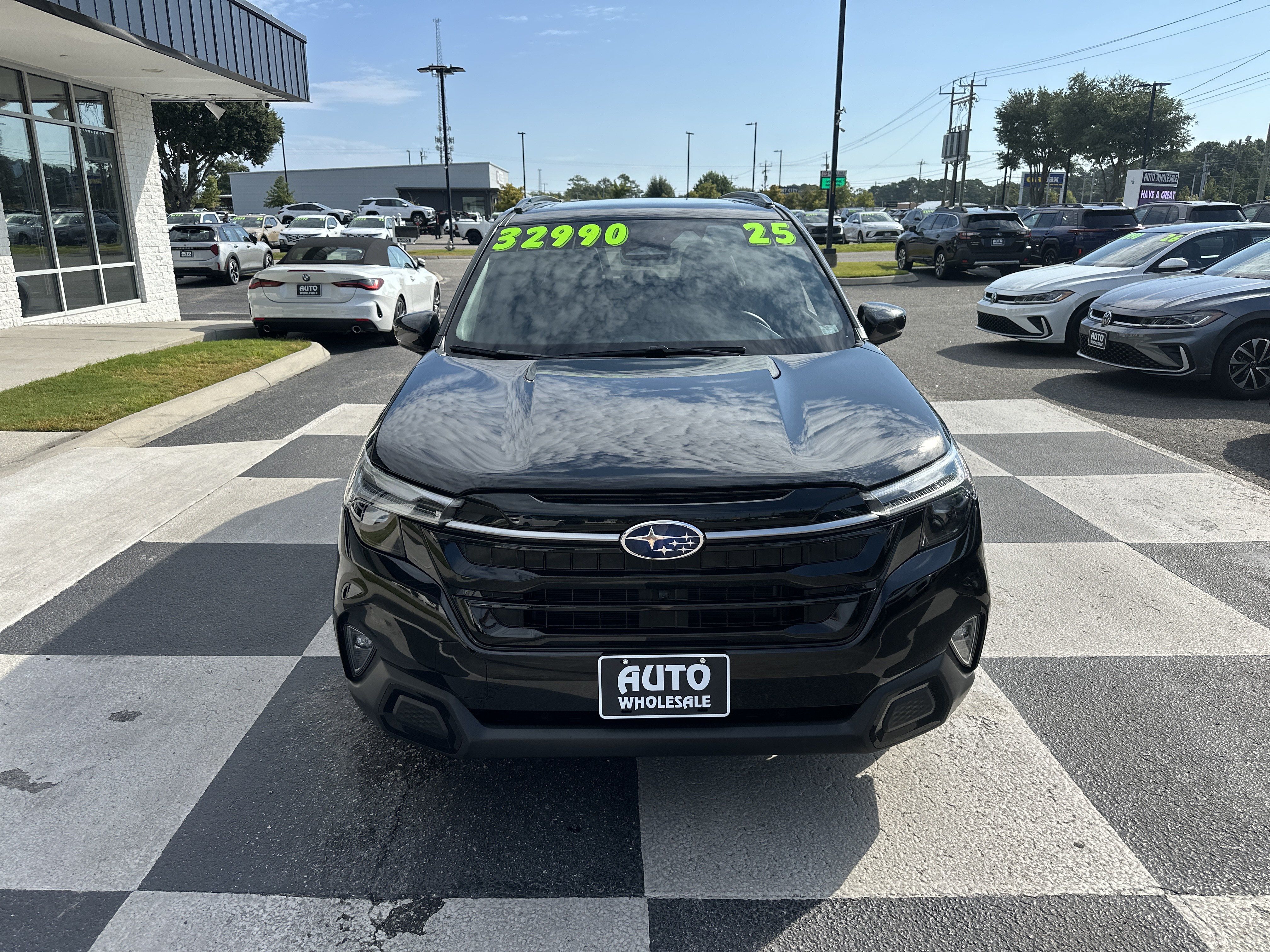 Used 2025 Subaru Forester Touring w/ Popular Package - Touring AWD/4WD image 2