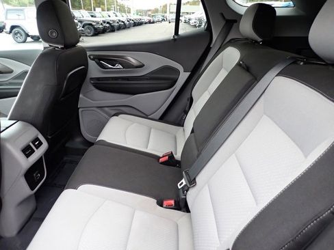 Used 2023 GMC Terrain SLE w/ Driver Convenience Package image 14