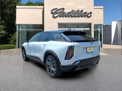 New 2027 Cadillac Optiq Premium Sport w/ LPO, Floor Liner Package AWD/4WD image 3
