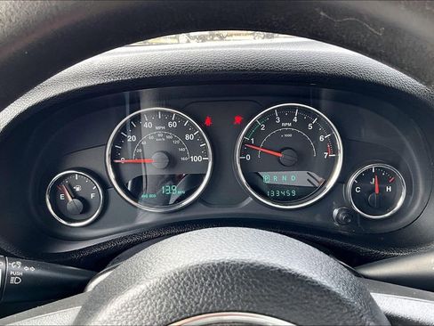 Used 2014 Jeep Wrangler Unlimited Sport image 21