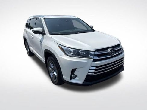 Used 2018 Toyota Highlander Limited Platinum AWD/4WD image 7