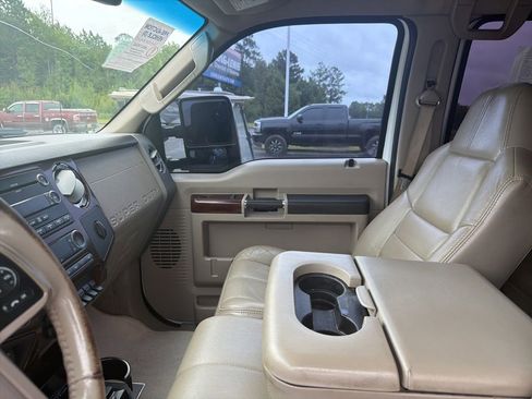 Used 2009 Ford F250 Lariat AWD/4WD image 10