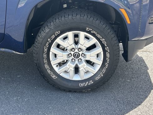 Used 2022 Nissan Frontier SV AWD/4WD image 33