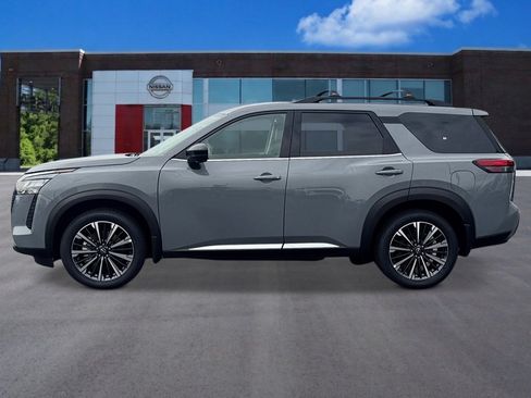 New 2026 Nissan Pathfinder Platinum w/ Lighting Package AWD/4WD image 2