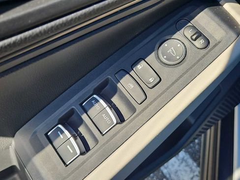 New 2025 Honda Accord LX image 14