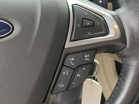 Used 2015 Ford Fusion SE w/ Equipment Group 202A image 28