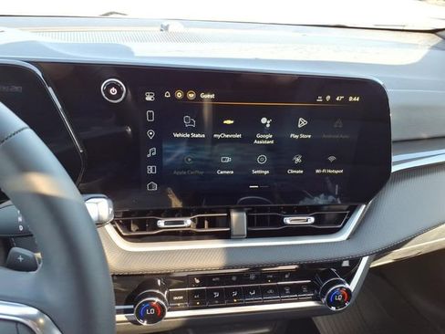 New 2026 Chevrolet Equinox LT AWD/4WD image 13