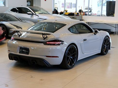Used 2020 Porsche 718 Cayman GT4 image 28