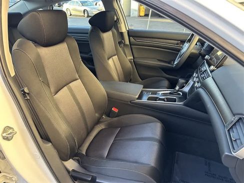 Used 2019 Honda Accord EX image 15