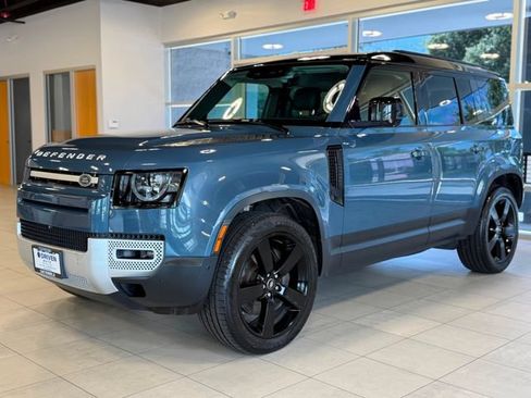 Used 2020 Land Rover Defender 110 HSE AWD/4WD image 4