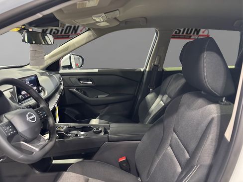 New 2026 Nissan Rogue SV image 9