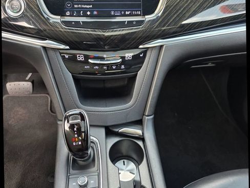 Used 2022 Cadillac XT6 Premium Luxury FWD image 23