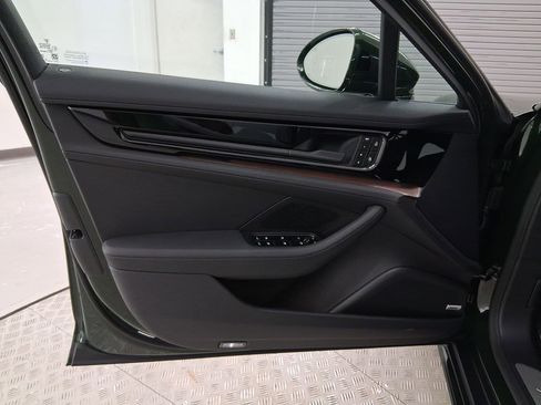 New 2026 Porsche Panamera image 14