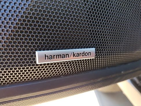 Certified 2025 Subaru Outback Limited image 22