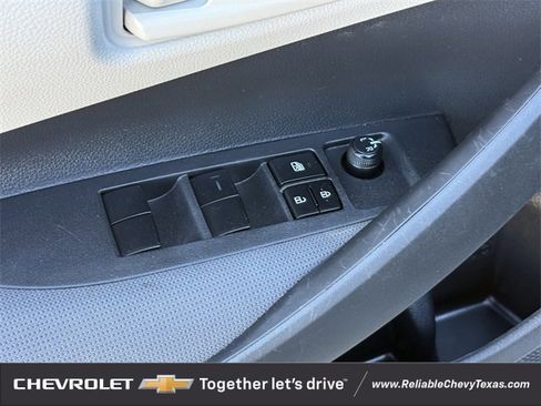 Used 2022 Toyota Corolla LE image 22