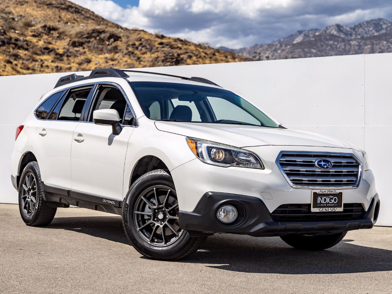 Used 2017 Subaru Outback 2.5i Premium AWD/4WD image 4