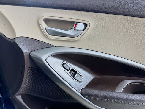 Used 2017 Hyundai Santa Fe Sport image 29