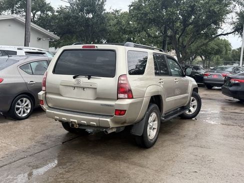 Used 2004 Toyota 4Runner SR5 RWD image 7