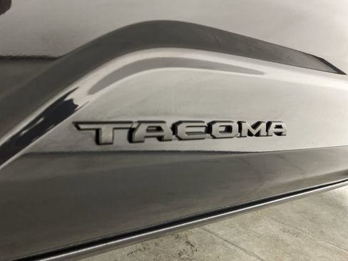 Used 2026 Toyota Tacoma TRD Off-Road AWD/4WD image 31