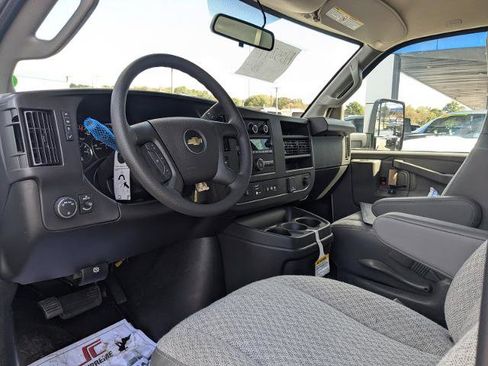 New 2024 Chevrolet Express 3500 w/ Power Convenience Package image 10