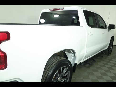 Used 2022 Chevrolet Silverado 1500 LT image 21